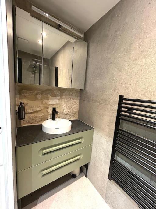 Louvre -Notre Dame 2Bd, 2Bath Ac Apartment Paris Exterior photo